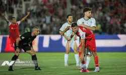 لگد زدن هافبک ذوب‌آهن به درِ اتاق داوران پس از بازی با پرسپولیس!