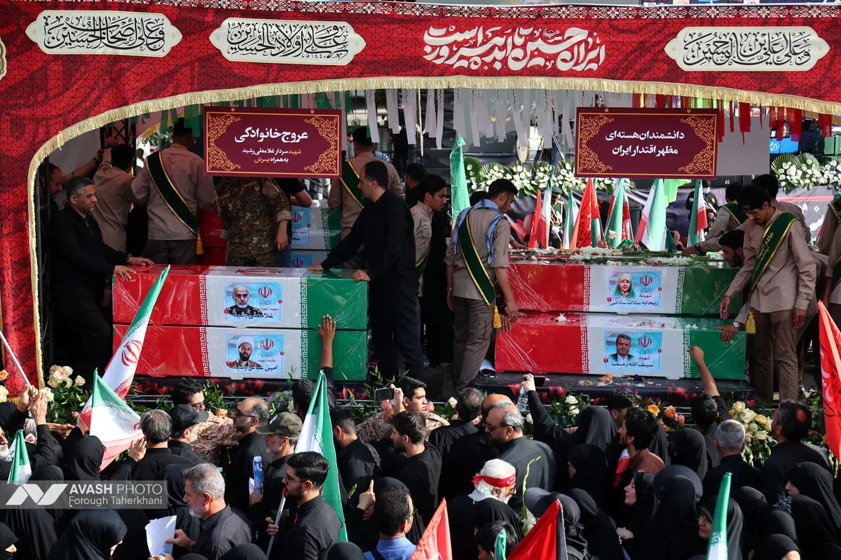 مراسم تشييع پيکر مطهر تعدادي از سرداران و فرماندهان، دانشمندان هسته‌اي