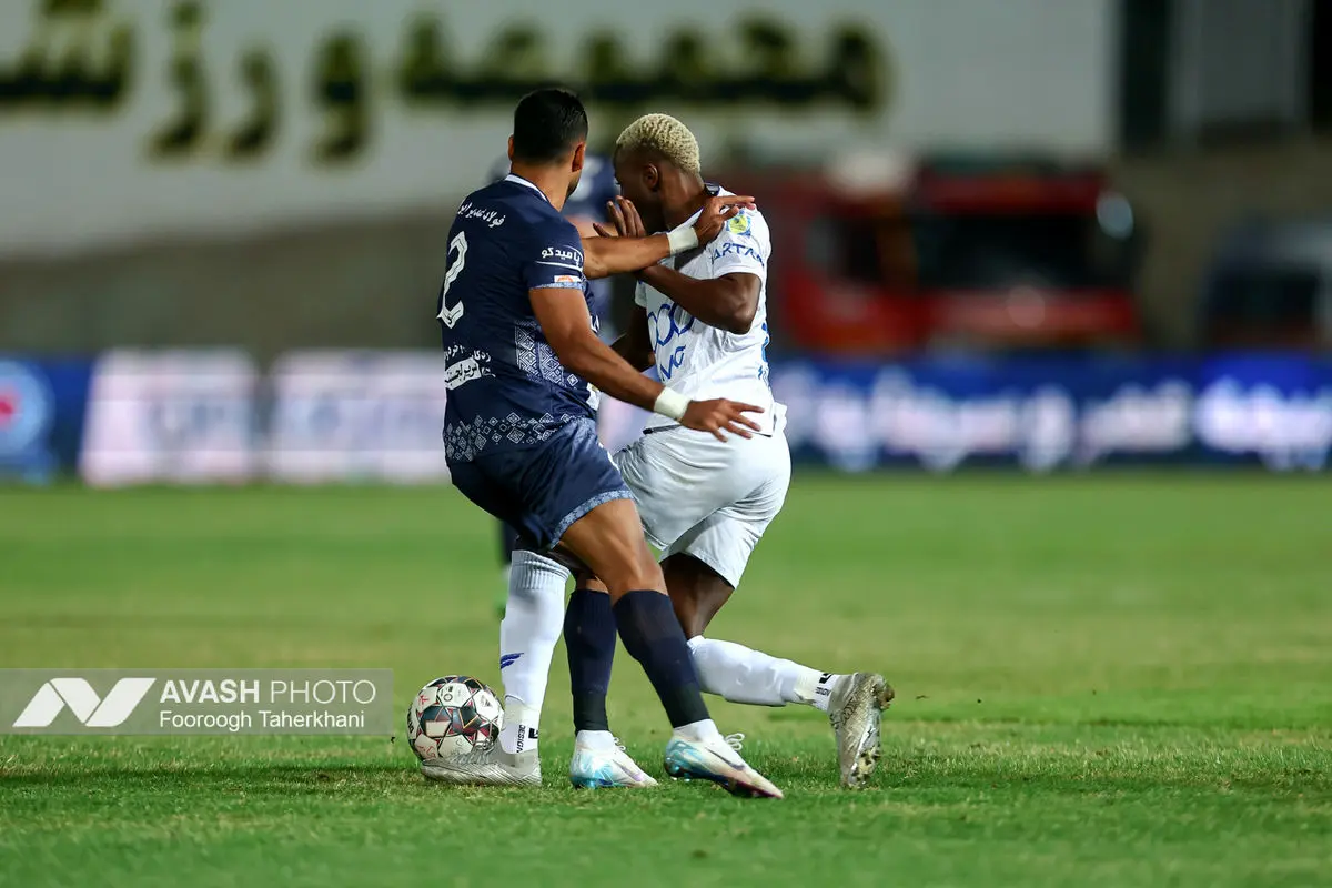 لیگ برتر فوتبال - استقلال و چادرملو