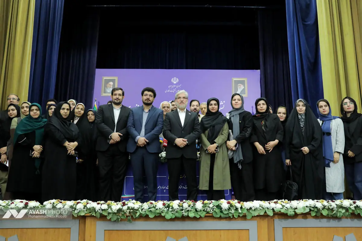 نشست خبری وزیر علوم، تحقیقات و فناوری