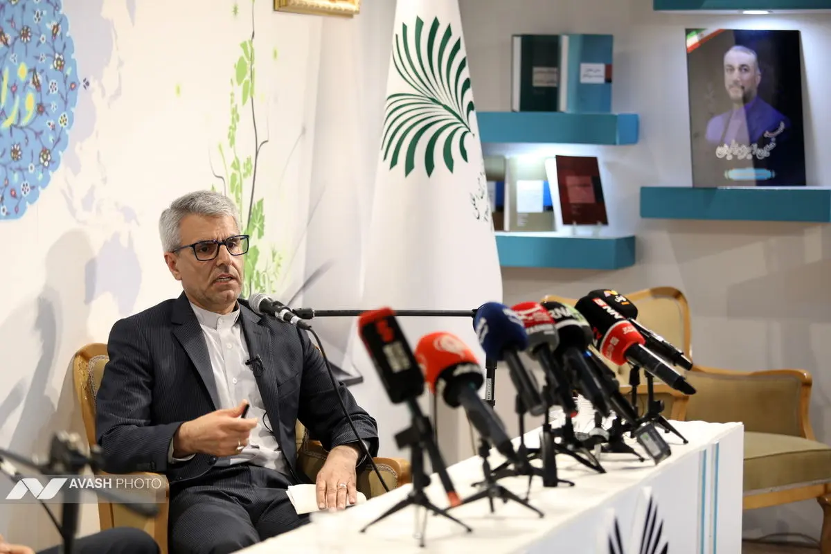 حضور سخنگوی وزارت خارجه در نمایشگاه کتاب تهران