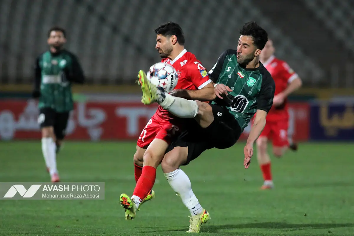 دیدار تیم های فوتبال  پرسپولیس تهران و خیبر خرم آباد