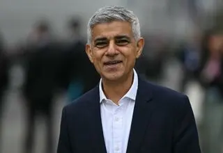 صادق خان را به ضیافت راه ندادم 