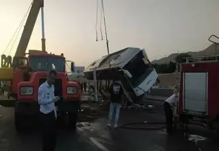 جزئیات تصادف اتوبوس مسافربری در محور نی‌ریز