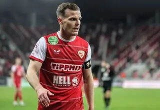 
حضور مدافع مجارستانی در تمرین پرسپولیس
