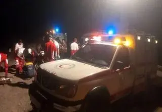 واژگونی اتوبوس حامل اتباع افغان ۴۸ مصدوم برجای گذاشت