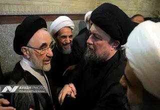 فعال سیاسی اصلاح‌طلب: غیبت خاتمی در تشییع، نتیجه میدان‌داری تندروهاست