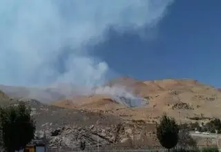 آتش‌سوزی گسترده در آبیدر سنندج/ صدومیت ۳ نفر از نیروهای مردمی