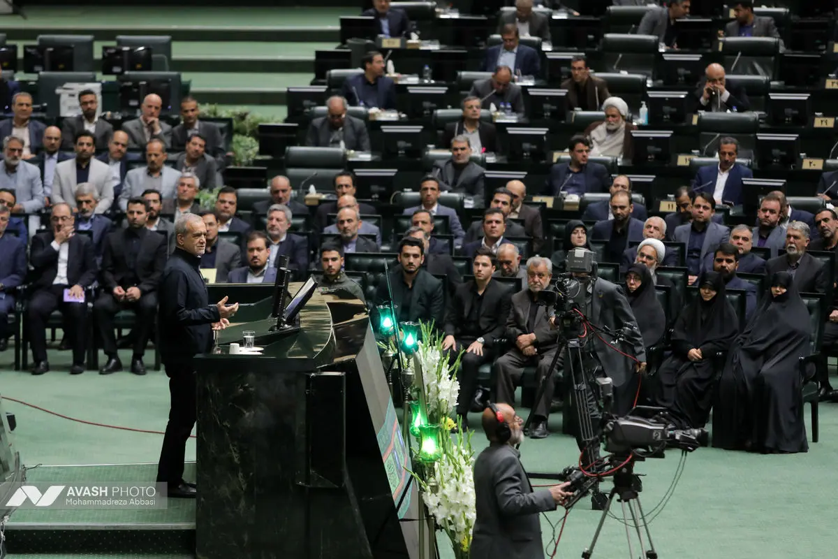 مراسم بزرگداشت شهدای خدمت در مجلس شورای اسلامی