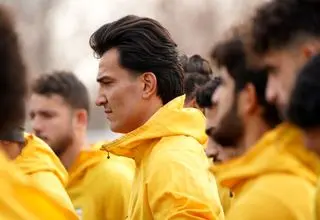 تمدید قرارداد مدافع سرخپوشان برای دو فصل