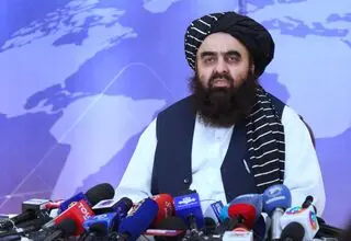 طالبان: حضور خارجی را درخاک افغانستان تحمل نمی کنیم!