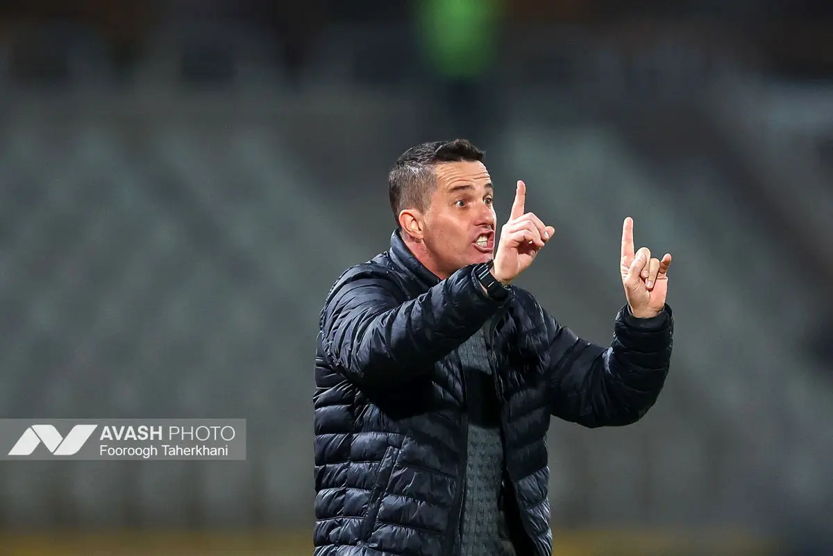 لیگ برتر فوتبال - پیکان و پرسپولیس