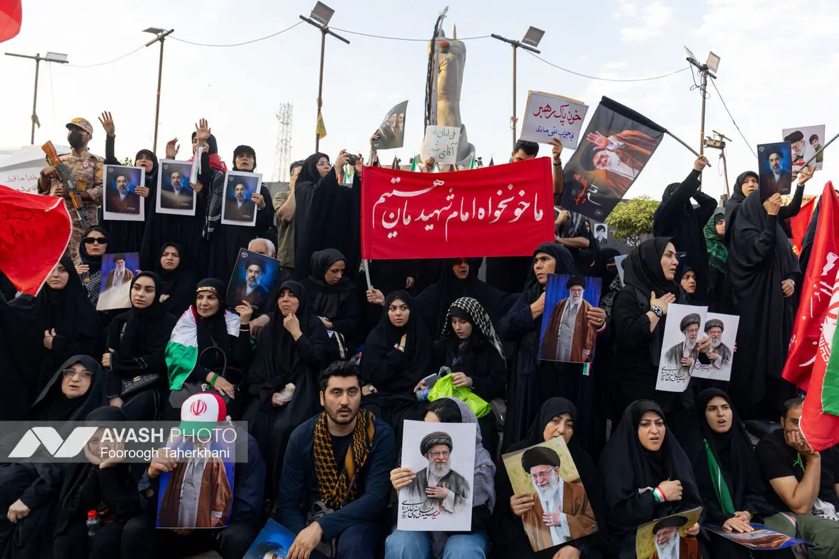 مراسم تشییع پیکر مطهر رهبر شهید انقلاب در تهران - ۴