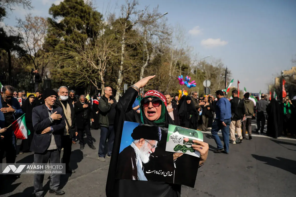 مراسم تشییع «علی لاریجانی»، «غلامرضا سلیمانی» و قهرمانان «ناو دنا»