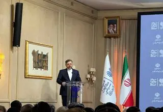 رژیم صهیونی به سبک مغول به ساختمان کتابخانه وزارت خارجه حمله کرد 