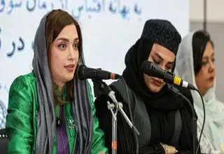 به فرهنگ، آداب و رسوم و حتی واژه‌های فولکلور شیرازی پرداخته‌ایم