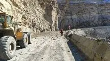 رهاسازی سنگ‌های معلق در جاده کندوان