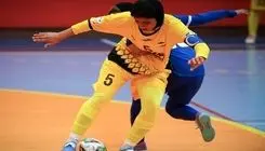 راضیه جزایری: سپاهان به‌ جای خرید قهرمانی بازیکن می‌سازد