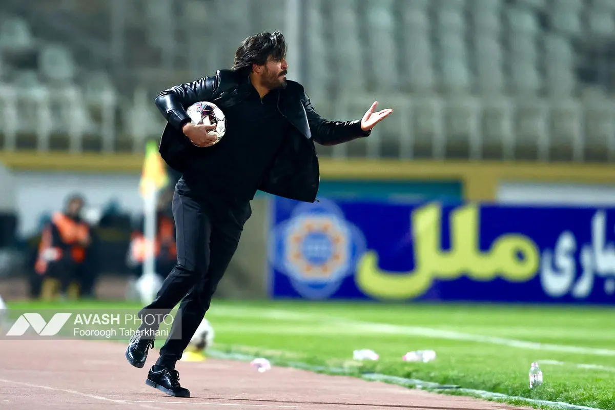 لیگ برتر فوتبال - پیکان و پرسپولیس