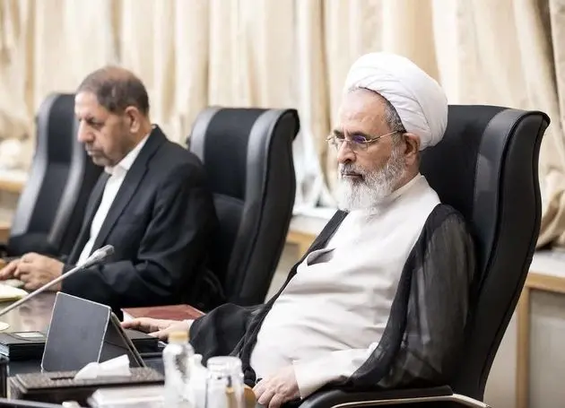 علیرضا اعرافی، چهره‌ای آرام با نقشی پررنگ در حوزه و سیاست/مسیر آیت الله اعرافی از جامعه المصطفی تا شورای موقت رهبری