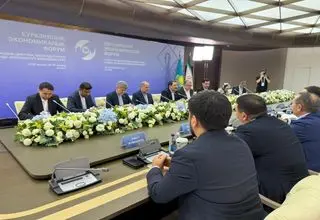 دیدار وزیر صنعت، معدن و تجارت ایران با وزیر کشاورزی قزاقستان