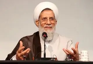 محمدحسنی: ملت ایران در دفاع مقدس سمت درست تاریخ ایستاد