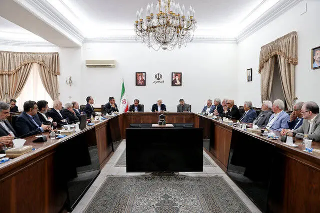 تأکید عارف بر نقشآفرینی بخش خصوصی در تحقق برنامه هفتم توسعه
