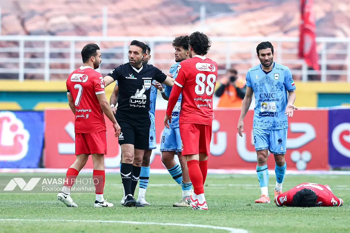 لیگ برتر فوتبال؛ پرسپولیس و چادرملو