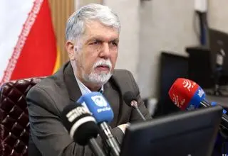 مسئله حریم تئاتر شهر باید حل شود