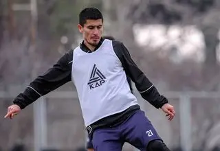 دو پیشنهاد ویژه برای هافبک ملی پوش تراکتور