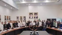 اهدای یک دستگاه لپ‌تاپ به ملی‌پوشان و کادر فنی تیم‌های ملی کشتی
