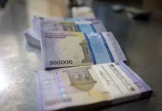 مردم نگران پول نقد نباشند