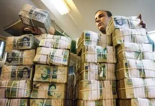 کدام بانک‌ها بار اضافی روی دوش مردم هستند؟ + آمار و نمودار