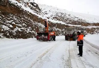 آماده‌باش ۴ هزارو ۸۰۰ نیروی راهدار در نقاط برف‌گیر