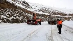 آماده‌باش ۴ هزارو ۸۰۰ نیروی راهدار در نقاط برف‌گیر