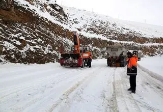 آماده‌باش ۴ هزارو ۸۰۰ نیروی راهدار در نقاط برف‌گیر