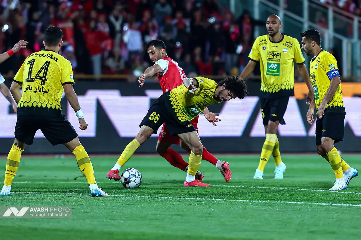 لیگ برتر فوتبال - پرسپولیس و سپاهان
