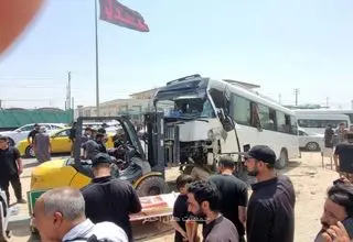 تصادف اتوبوس و مینی‌بوس حامل زائران ایرانی اربعین+فیلم