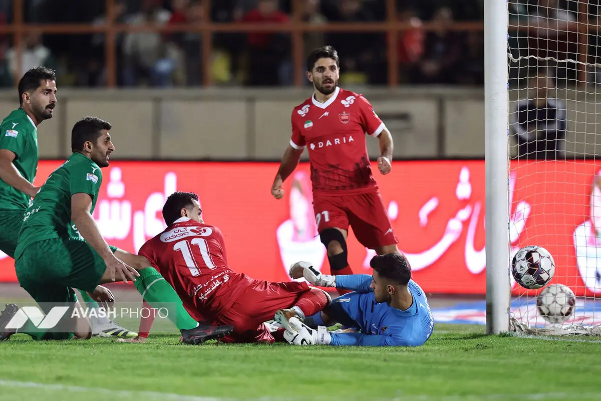 لیگ برتر فوتبال - شمس آذر و پرسپولیس