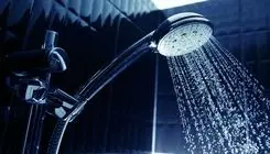 چرا باید حتما در تاریکی دوش بگیریم؟