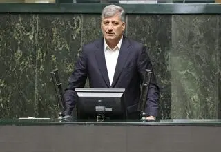 سازمان برنامه و بودجه حقوق سپاه، ارتش و نیروی انتظامی را افزایش دهد